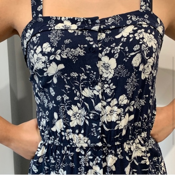 Navy Blue Floral Square Neck size Medium - Picture 3 of 16